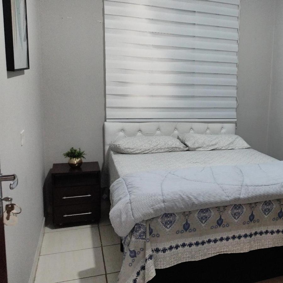 Vitoria Hostel Guarulhos Eksteriør bilde